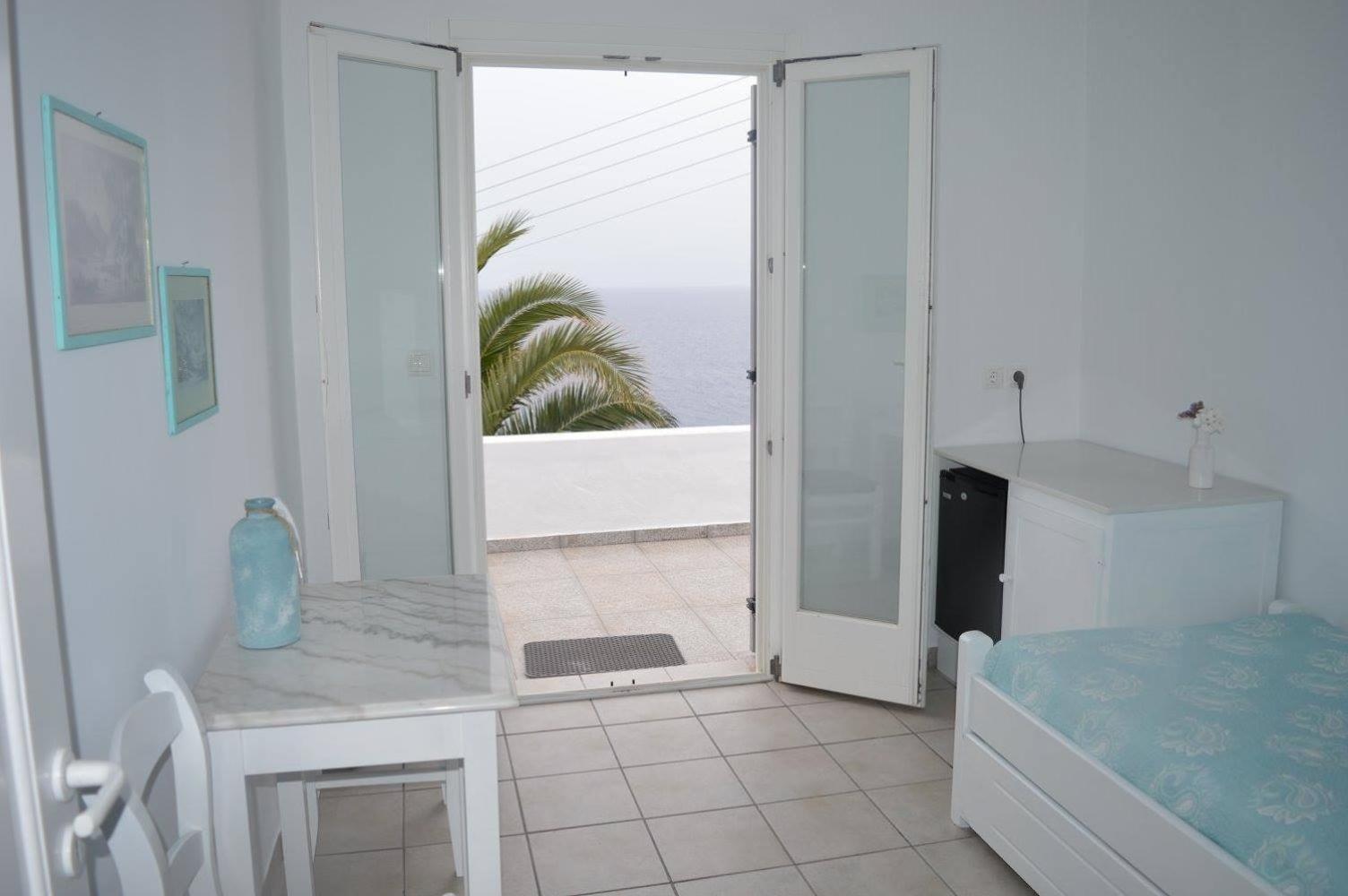 Paradise Place Sifnos Chrisopigi  Room photo